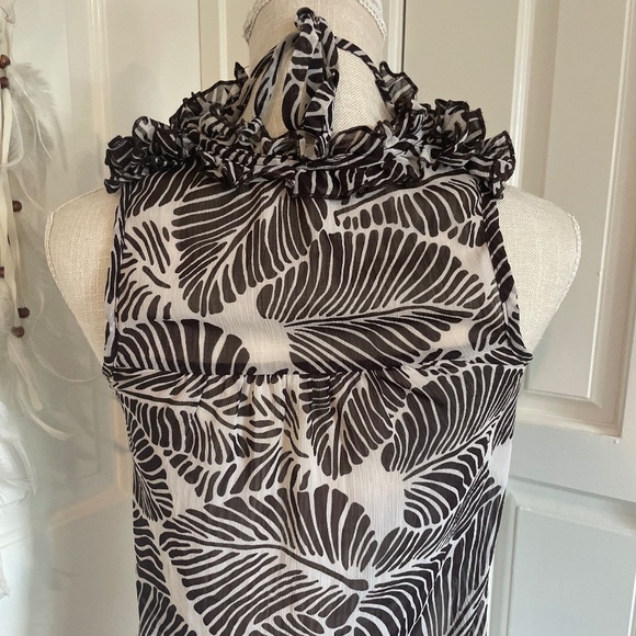 Charlotte Russe Black & White Leaf Print Ruffle Blouse with Tie Neck, Size XS - Picture 8 of 16
